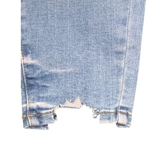Kancan Estilo 40784 Chewed Hem Highrise Mid Light Wash Ankle Jeans sz 31 NWT - Picture 4 of 9